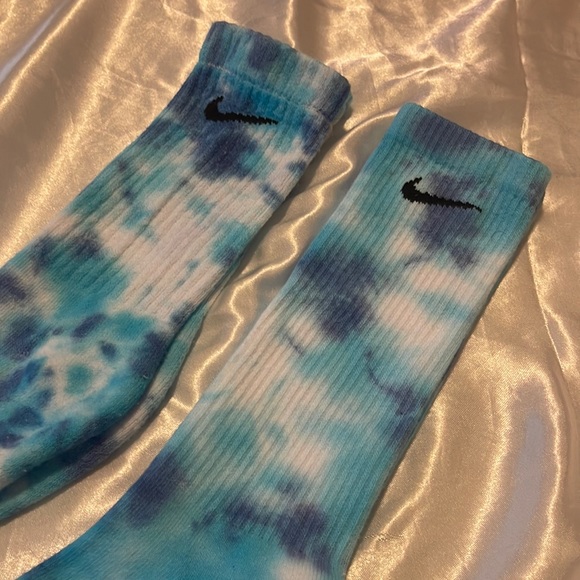 UNISEX Custom tie-dyed blue Nike socks - Picture 1 of 1